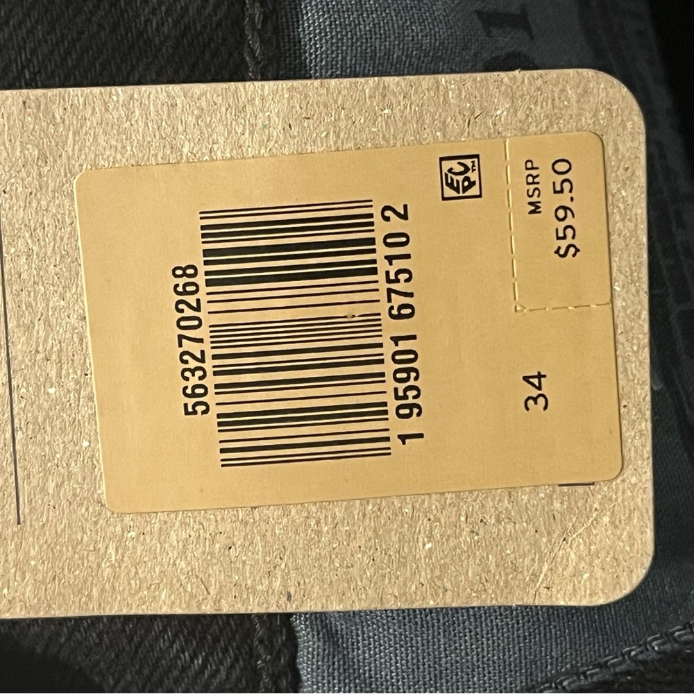 NWT Levi’s Women’s 501 Original Shorts Black Destructed - Picture 7 of 7